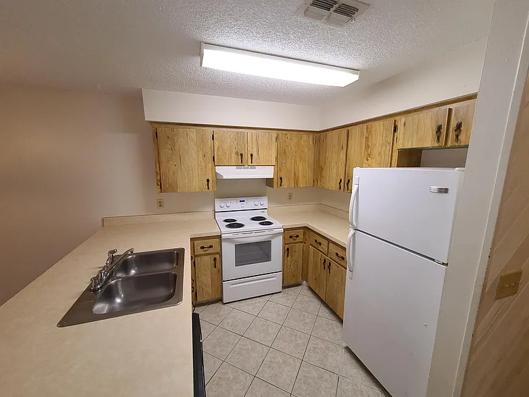 54 Forest Rd — Photo 5