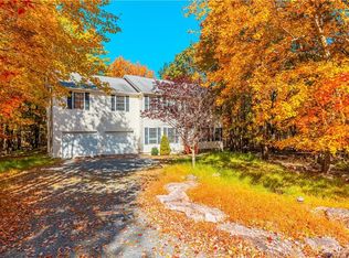 111 Laurel Ln, Blakeslee, PA 18610