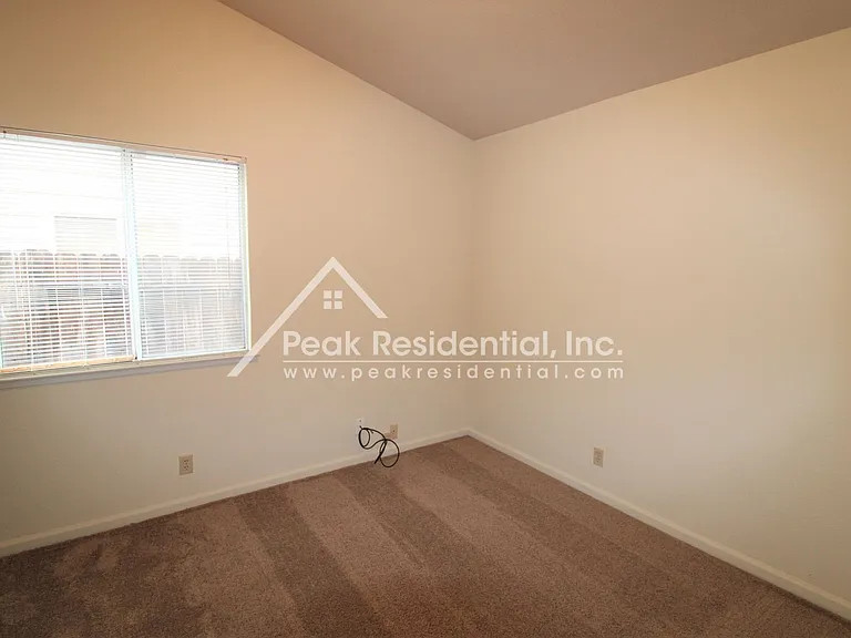 1024 Moreno Way — Photo 15