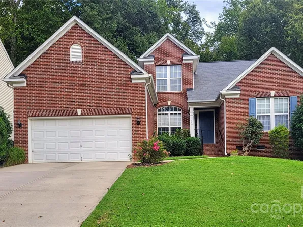140 Flowering Grove Ln, Mooresville, NC 28115