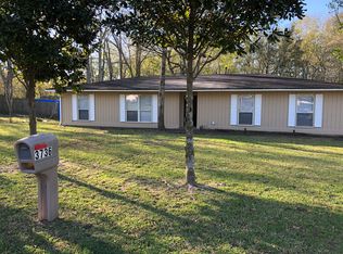 3736 Devonshire Dr, Moss Point, MS 39563