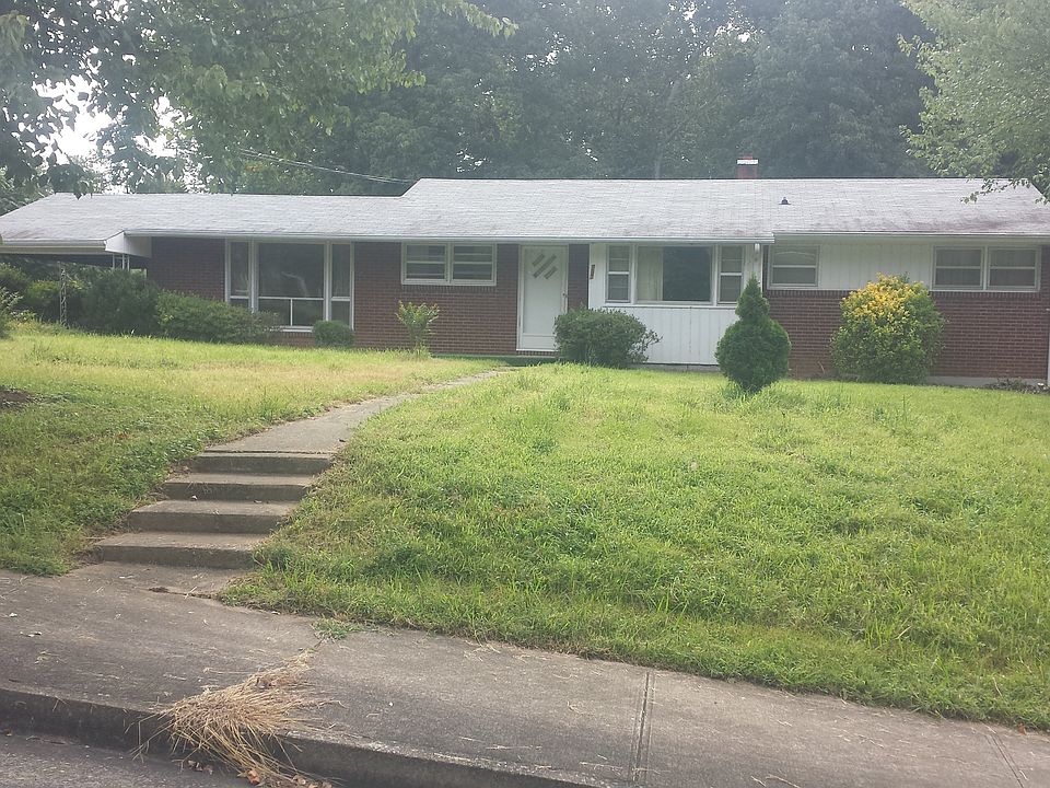 1st image of 707 Windsor Ln