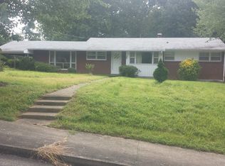 707 Windsor Ln, Martinsville, VA 24112