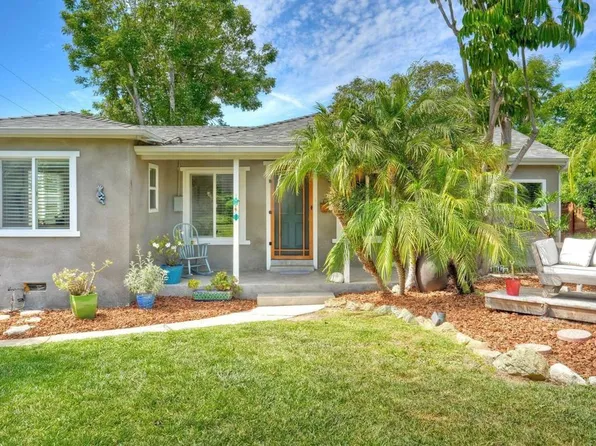 513 Smilax Rd, Vista, CA 92081