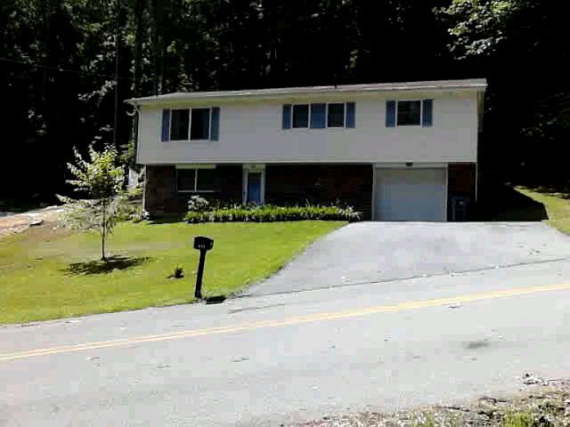 1st image of 233 Grove Park Dr