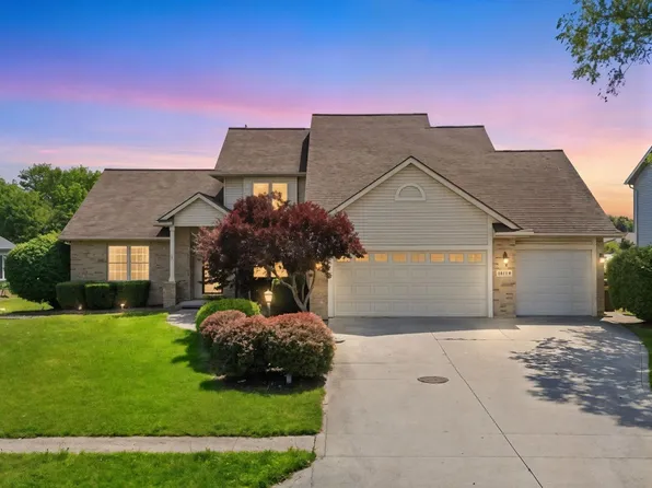 16134 Silver Shadow Ln, Huntertown, IN 46748
