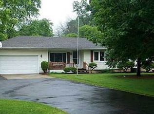 2674 S Canal Rd, Eaton Rapids, MI 48827