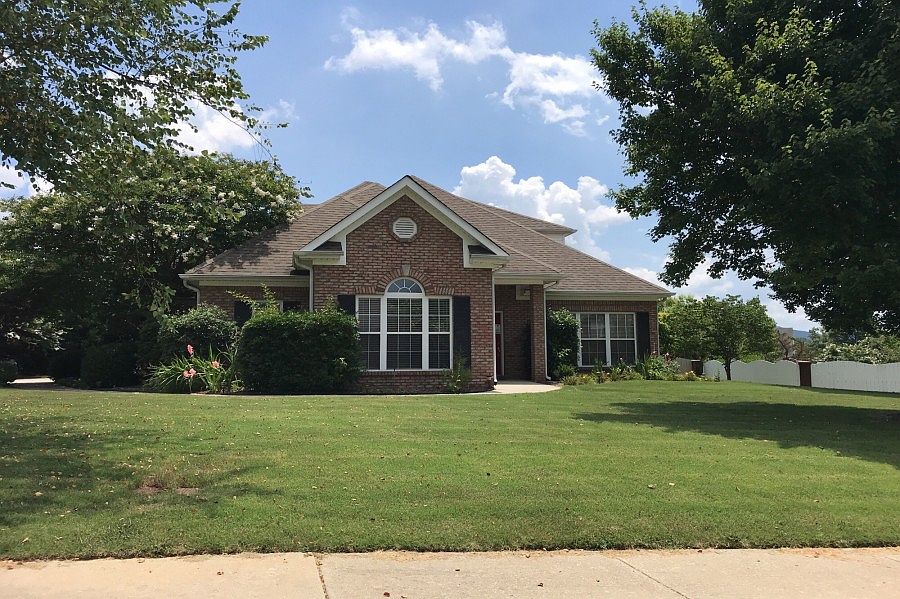 1st image of 2703 Arbor Oak Dr SE