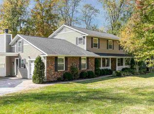 570 Linder Rd NE, Iowa City, IA 52240