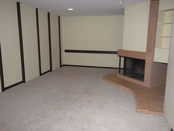 4th image of 1756 E Garnet Ave