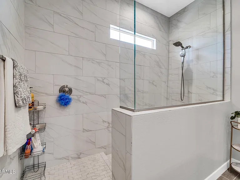 10518 W Albert Ln — Photo 18