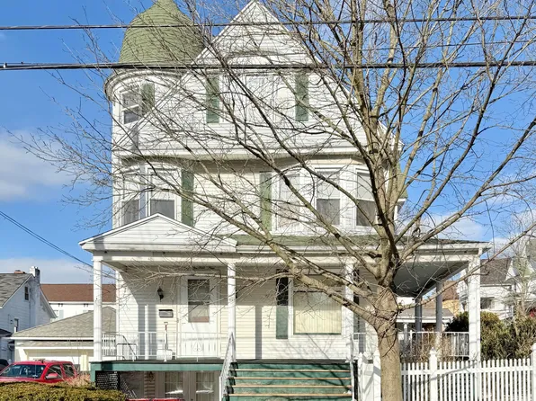 109 Salem Ave, Carbondale, PA 18407