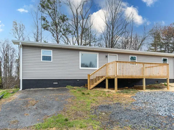 1003 Idlewylde Cir, Johnson City, TN 37601