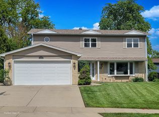 1415 Colony Ct, Lombard, IL 60148