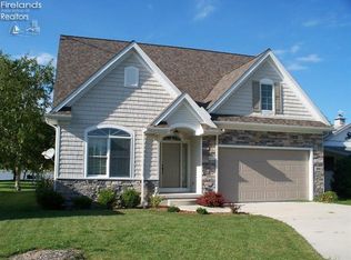 3055 W Wayne Rd, Port Clinton, OH 43452