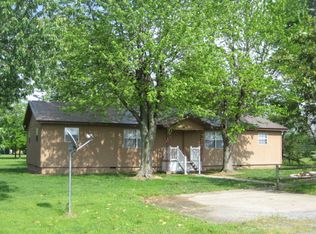 602 Two Mile Rd, Dexter, MO 63841
