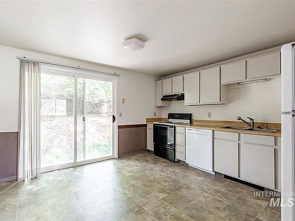 2nd image of 605/607 E Public Ave
