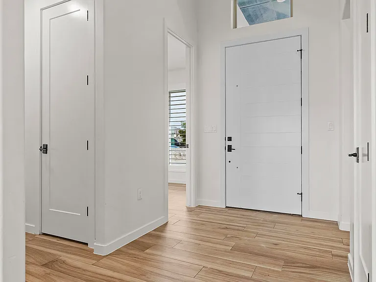 13637 Chepstow Ct — Photo 28