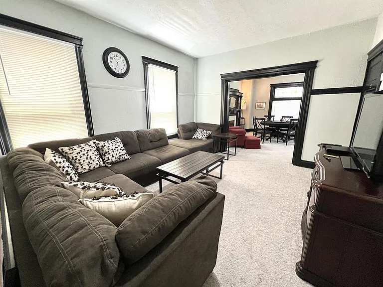 288 Helen St #6 — Photo 9