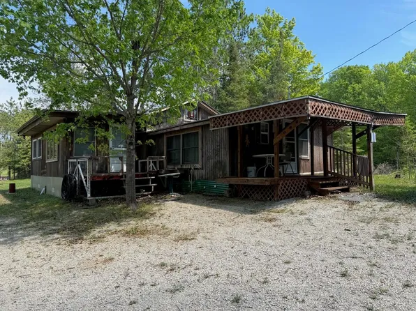 W6486 Snow Rd, Daggett, MI 49821