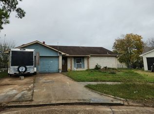 8703 Ashwyne Ln, La Porte, TX 77571
