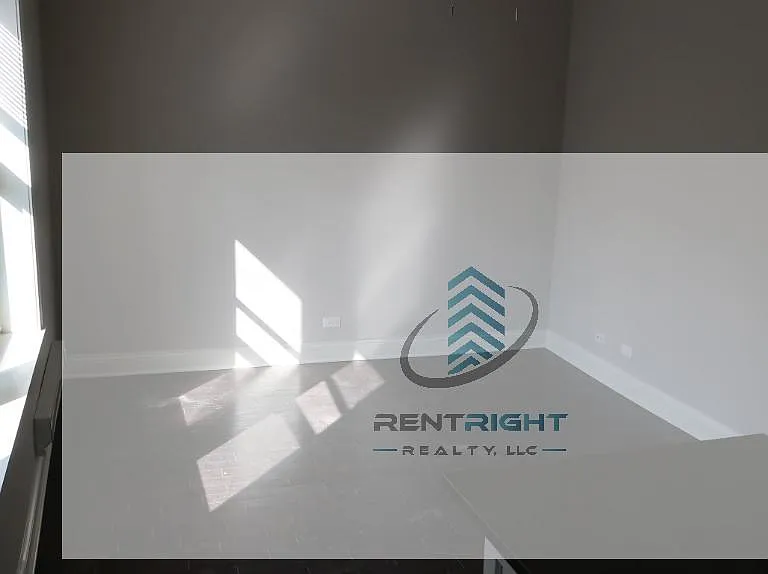 640 W Wrightwood Ave #107 — Photo 8