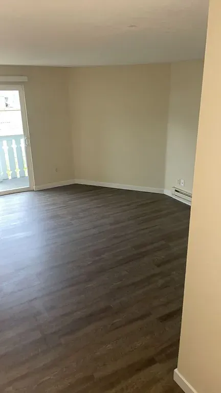 3 bed, $1,450 — Photo 2