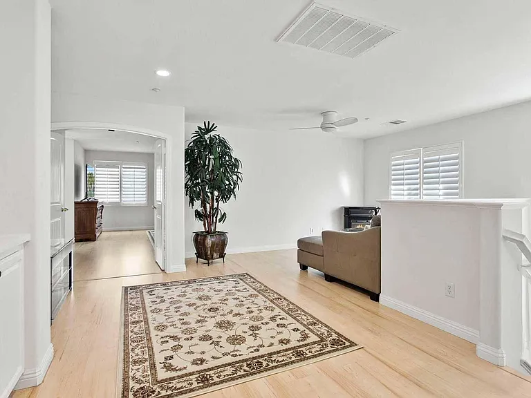 26074 Lugo Dr — Photo 11