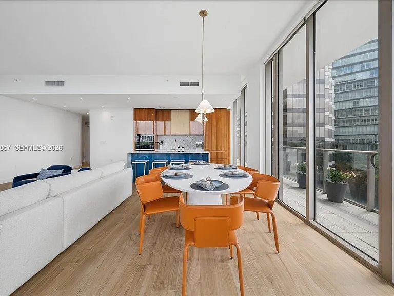2678 Tigertail Ave #501 — Photo 3