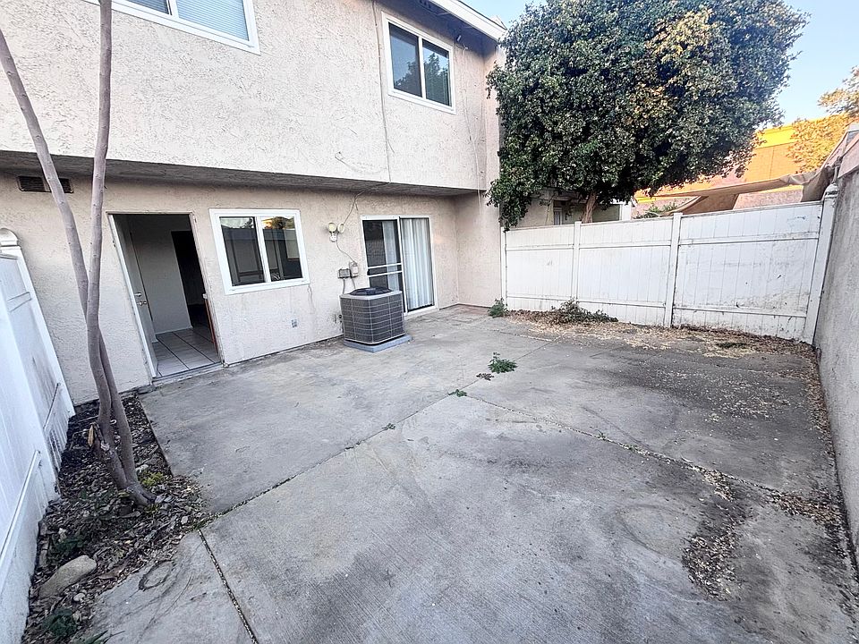 1st image of 1336 N Elderberry Ave