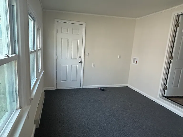 700 E Lincoln Ave — Photo 7