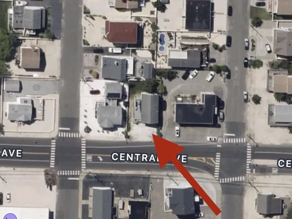 1111 Central Ave, Ship Bottom, NJ 08008