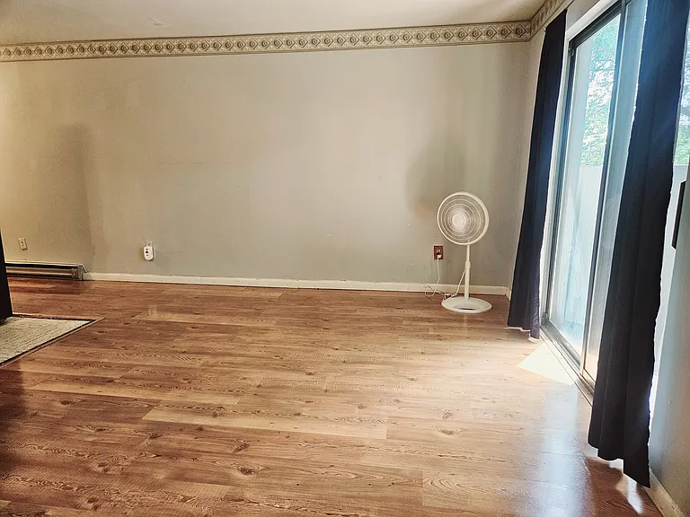 50 Euclid Ave #3C — Photo 7