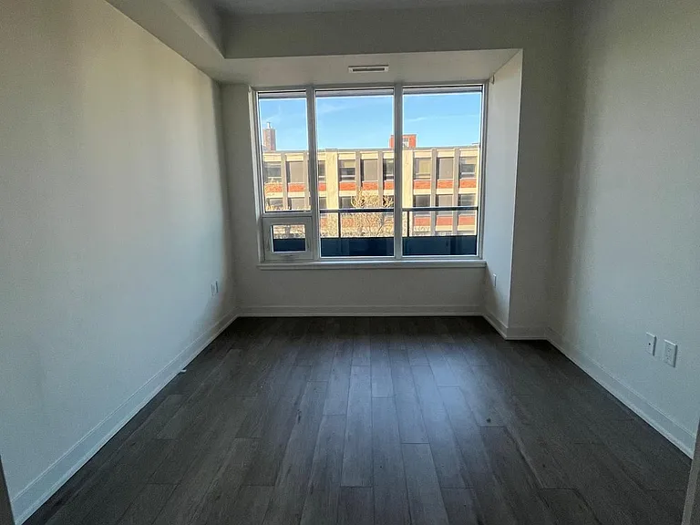 212 King William St #522 — Photo 8