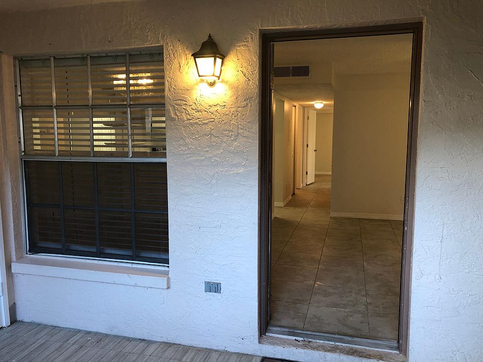 1st image of 3017 Bonaventure Cir APT 103