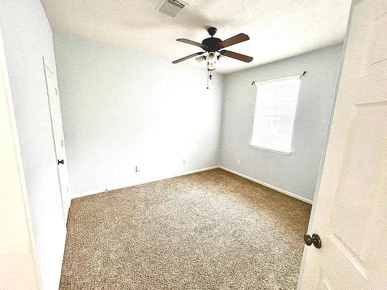 Bryce Manor Ln — Photo 8