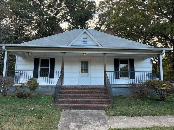4450 Lane St, Winston Salem, NC 27105