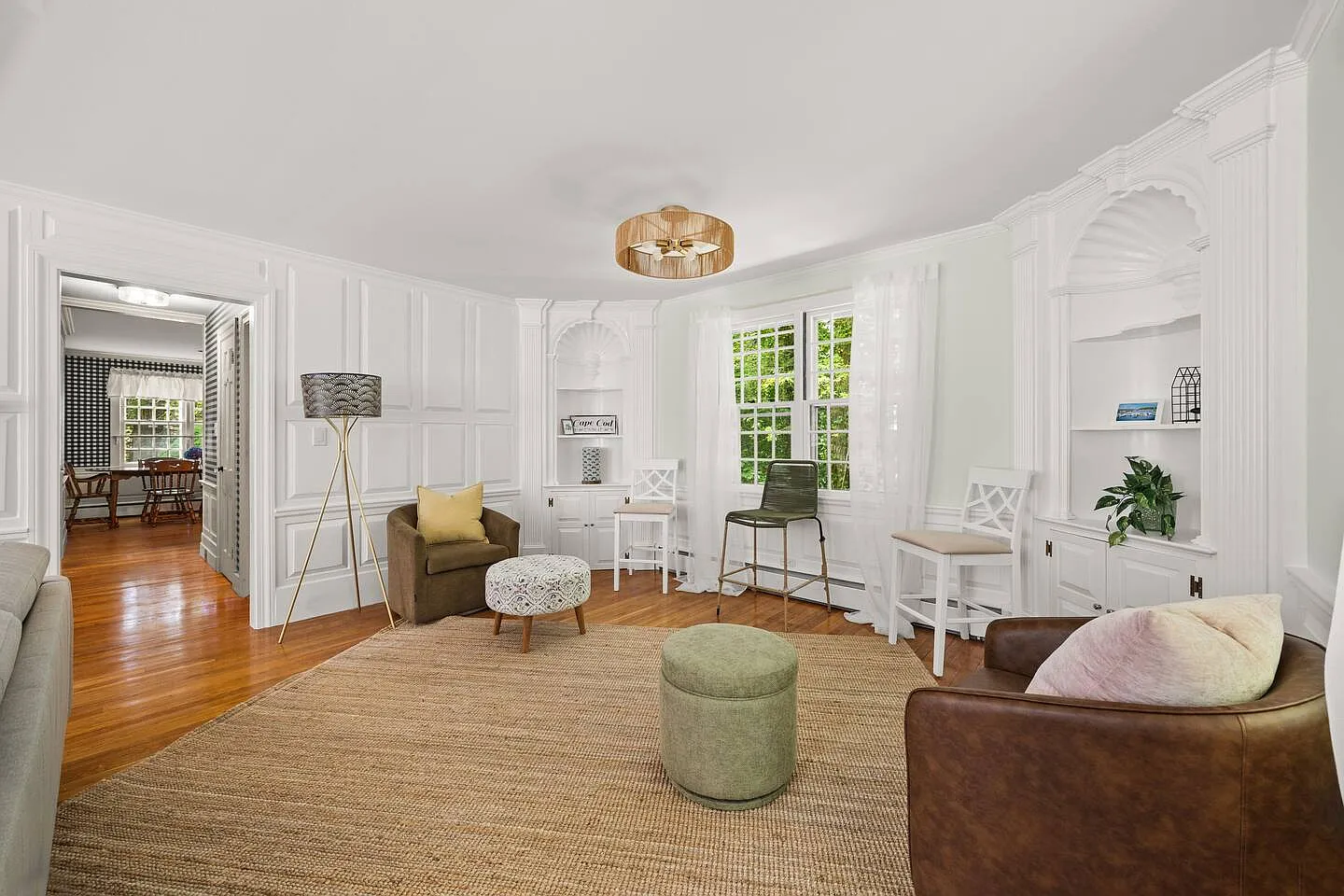 3 bed, 1.5 bath, 1729 sqft, $2,500 — Photo 3