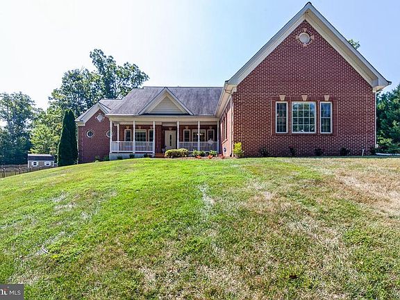 4th image of 7509 Century Oak Ct