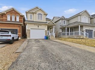10 Crough St, Clarington, ON L1C 5M5