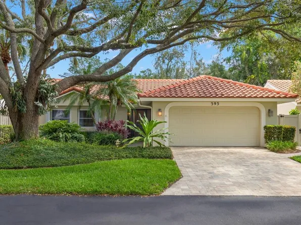 595 Quintana Pl NE, Saint Petersburg, FL 33703