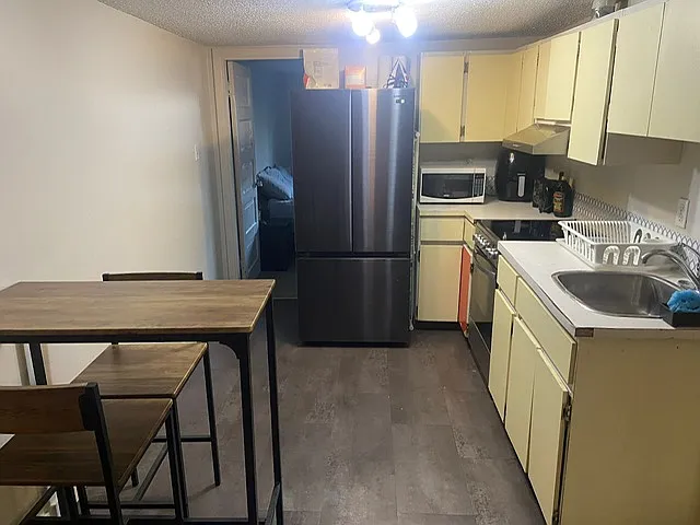 1 bed, 600 sqft, $1,600 — Photo 1