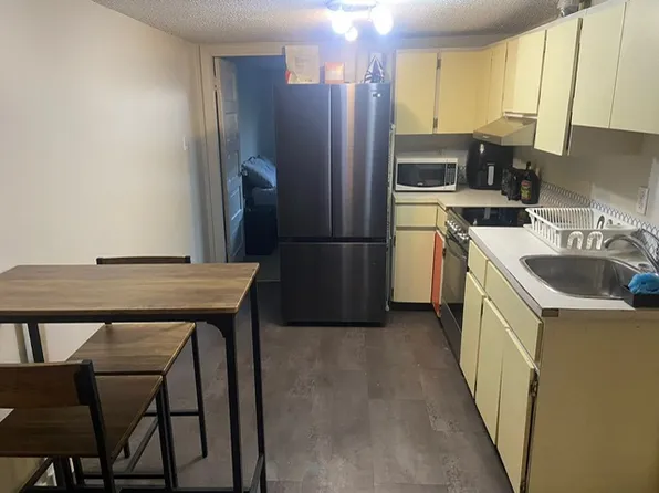 820 W 18th Ave, Vancouver, BC V5Z 1W3