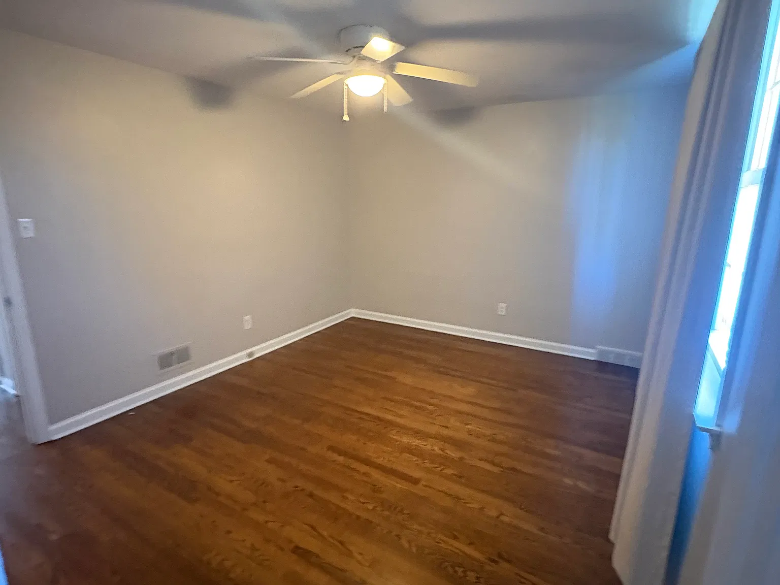 3 bed, 1225 sqft, $1,800 — Photo 3