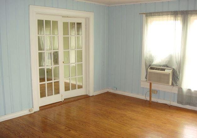 1st image of 26 Ledge Ln #2