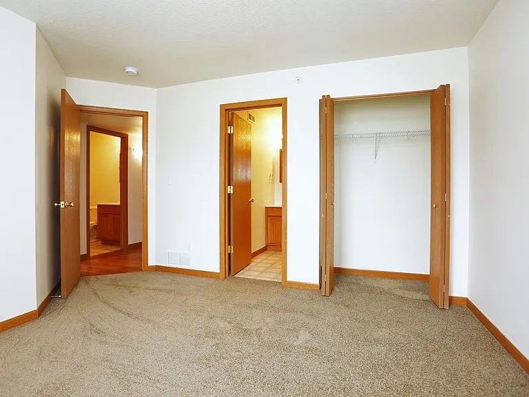 Briarwood Apartments and Villas — Photo 32