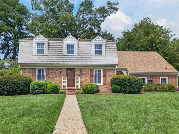 916 Five Forks Rd, Virginia Beach, VA 23455