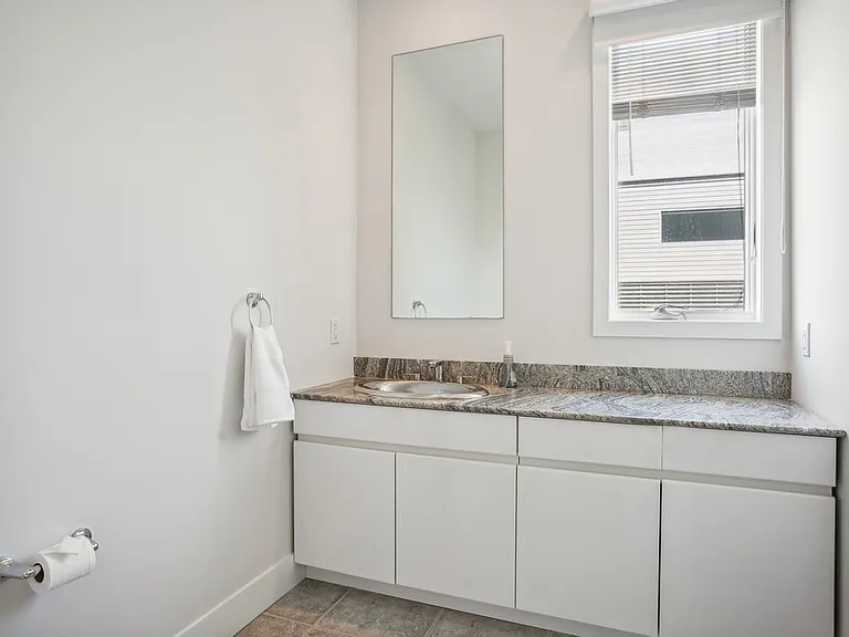 681 Dune Rd — Photo 17