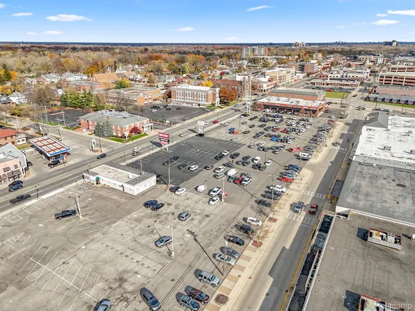 22620 Newman St, Dearborn, MI 48124