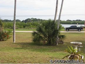 3rd image of 218 N Riverside Dr
